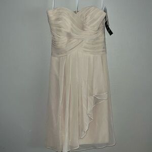 DAVID'S BRIDAL
short crinkle chiffon dress with front cascade
